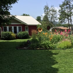 Belle on Main Salon and Spa - Beautiful landscaping!