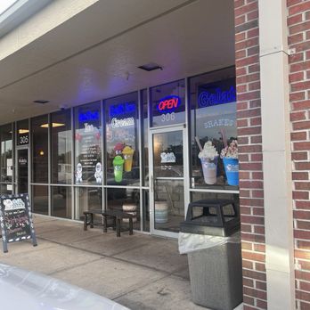 Cool Eddy's Italian Ice - Outside - Desserts Near Me - Fruit Cove, Florida