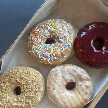 Oliboli Donuts - Meyer Lemon Glazed, Bumbleberry Glazed, Sprinkle & Butter Pecan- - Donuts Near Me - Tustin, California Oliboli Donuts - Meyer Lemon Glazed, Bumbleberry Glazed, Sprinkle & Butter Pecan- - Donuts Near Me - Tustin, California