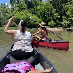 The River Rat's Canoe Rental - Paddling downstream