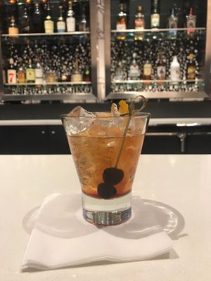 W XYZ Bar by null