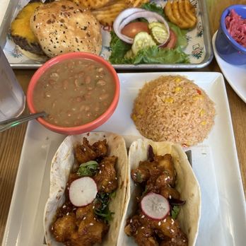Vida Agave - Tacos and Cheeseburger with waffle fries - Tacos Near Me - Galveston, Texas Vida Agave - Tacos and Cheeseburger with waffle fries - Tacos Near Me - Galveston, Texas