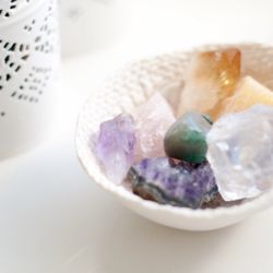 Intuitive Psychic Insight & Chakra - Healing stones