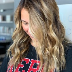 kaylin nicole SALON