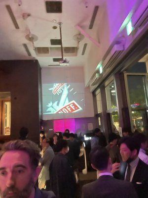 Marunouchi Building by null