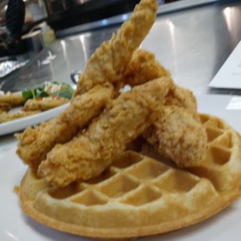 Another Broken Egg Cafe - Chicken & Waffle - Breakfast & Brunch Near Me - Jacksonville Beach, Florida
