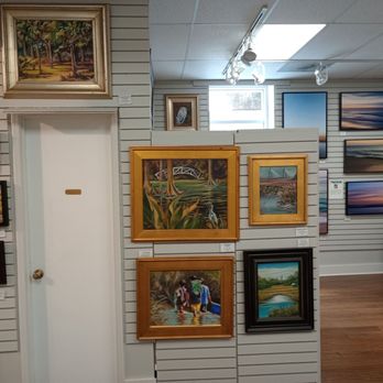 Lowcountry Artists Gallery - Nicole Robinson photography, Norma Morris Ballentine Lowcountry Scenes - Art Galleries Near Me - Charleston, South Carolina Lowcountry Artists Gallery - Nicole Robinson photography, Norma Morris Ballentine Lowcountry Scenes - Art Galleries Near Me - Charleston, South Carolina