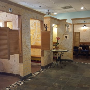 9 Rabbits Bakery - Most of the seating options are in individual stalls - Bakeries Near Me - Dallas, Texas 9 Rabbits Bakery - Most of the seating options are in individual stalls - Bakeries Near Me - Dallas, Texas
