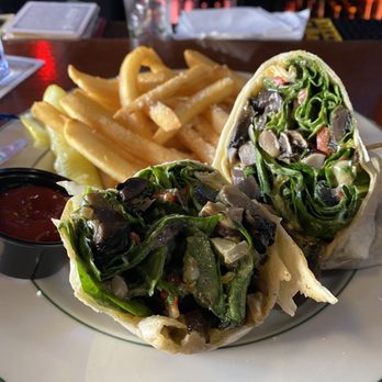 Third Rail Tavern - Portobello mushroom wrap - Bars Near Me - Chicago, Illinois