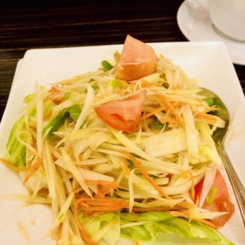 Tha Siam Thai Bistro - Papaya salad. Amazing dressing! - Thai Near Me - Berkeley, California
