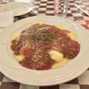 Eddie's Italian Eatery - CHEESE RAVIOLI WITH MARINARA - Pizza Near Me - Claremont, California Eddie's Italian Eatery - CHEESE RAVIOLI WITH MARINARA - Pizza Near Me - Claremont, California