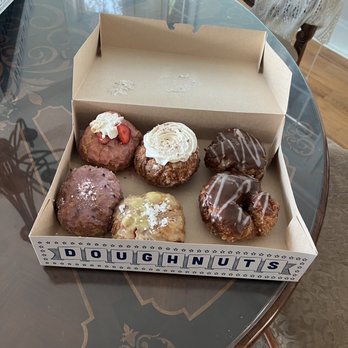 Parlor Doughnuts - Assorted donuts - Donuts Near Me - Pawleys Isalnd, South Carolina Parlor Doughnuts - Assorted donuts - Donuts Near Me - Pawleys Isalnd, South Carolina