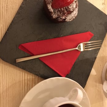 Dolci Pensieri - Patisserie/Cake Shop Near Me - Florence, FI