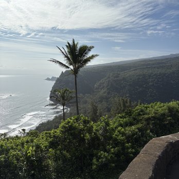 Pololu Valley Lookout - View from lookout - Hiking Near Me - Kapaau, Hawaii Pololu Valley Lookout - View from lookout - Hiking Near Me - Kapaau, Hawaii