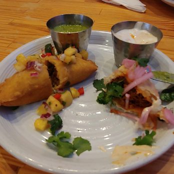Savorez - Chicken tinga and Blackbean empanadas..YUM - Latin American Near Me - Wilmington, North Carolina