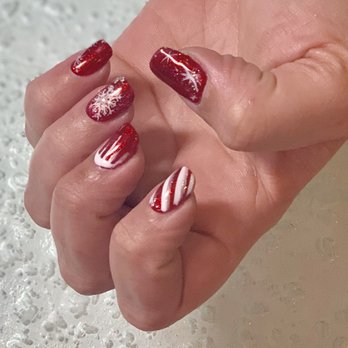 No 5 Nail Spa - Christmas Manicure - Nail Salons Near Me - Centennial, Colorado