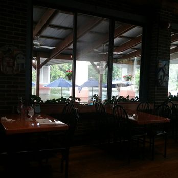 Madigan's Waterfront - Seafood amd a water view (especially when you arr inland)...What cpuld be better????? - Seafood Near Me - Occoquan, Virginia