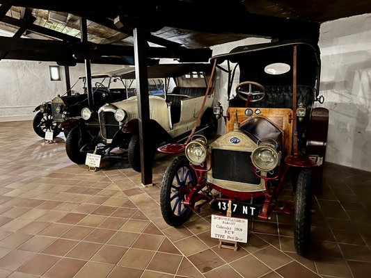 Château Carbonnieux - Grand cru classé de Graves - Pessac Léognan by null