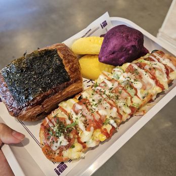Smoking Tiger Bread Factory - Kimchi spam musubi Croissant Corn mochi Sweet potato mochi Korean pizza - Coffee & Tea Near Me - Cerritos, California Smoking Tiger Bread Factory - Kimchi spam musubi Croissant Corn mochi Sweet potato mochi Korean pizza - Coffee & Tea Near Me - Cerritos, California