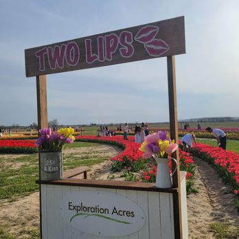 Exploration Acres - Photo op - Farmers Market Near Me - Lafayette, Indiana