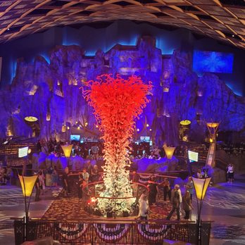 Mohegan Sun - Hotels Near Me - Uncasville, Connecticut