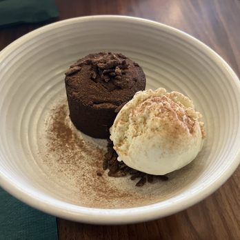 Manong - Chocolate Lava Cake. a bit dry. - American Near Me - Philadelphia, Pennsylvania Manong - Chocolate Lava Cake. a bit dry. - American Near Me - Philadelphia, Pennsylvania