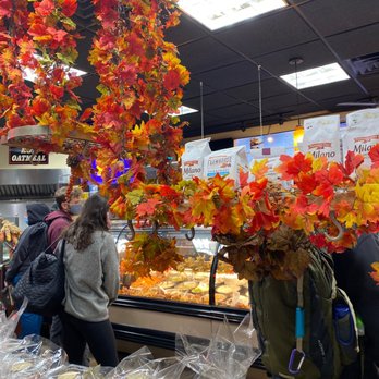 252 7Th Ave Bagels - Fall and festive - Bagels Near Me - Brooklyn, New York 252 7Th Ave Bagels - Fall and festive - Bagels Near Me - Brooklyn, New York