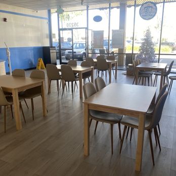 Duet Tea - View of seating from back - Bubble Tea Near Me - Fremont, California