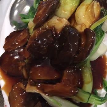 Hot Wok Cafe - Spoon cabbage and black mushrooms - Chinese Near Me - Northridge, California Hot Wok Cafe - Spoon cabbage and black mushrooms - Chinese Near Me - Northridge, California