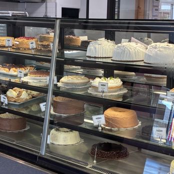 Shapiro's Delicatessen - Cakes and such - Delis Near Me - Indianapolis, Indiana Shapiro's Delicatessen - Cakes and such - Delis Near Me - Indianapolis, Indiana