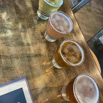 Snake River Brewing - Flight of beer - Brewpubs Near Me - Jackson, Wyoming
