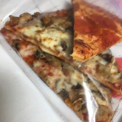 Papa Johns Pizza - Thin crust pepperoni