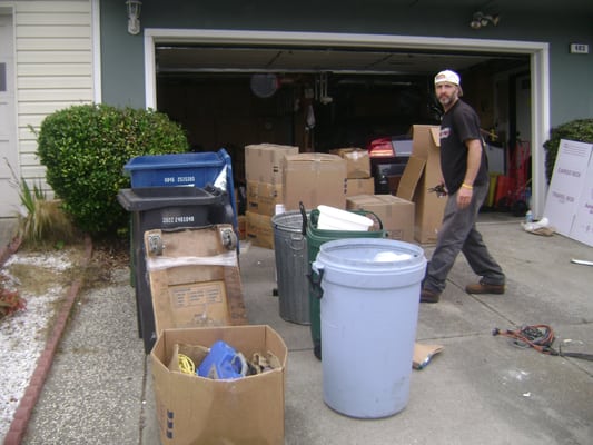 Garage Haul - NEED TO GET RID OF JUNK?
For residential and commercial removals. We take all your e-waste, appliances, furniture and everything else you no longer need.
Fast and efficient same-day services.
CALL OR TEXT NOW 415-786-7293
AND GET 10% OFF
