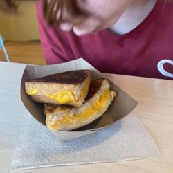 Grilled Cheese Mania
