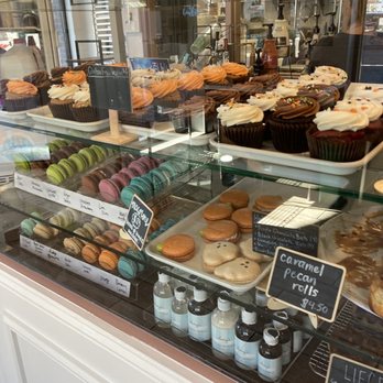 Amy's Cupcake Shoppe - Bakeries Near Me - Hopkins, Minnesota Amy's Cupcake Shoppe - Bakeries Near Me - Hopkins, Minnesota