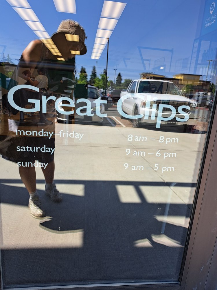 GREAT CLIPS Updated September 2024 1990 Blue Oaks Blvd, Roseville