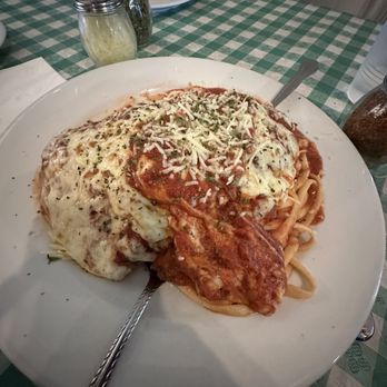 DeFazio's - chicken parm - Pizza Near Me - Troy, New York