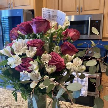 Flowers By Voytek - Flowers received - Florists Near Me - St. Pete Beach, Florida Flowers By Voytek - Flowers received - Florists Near Me - St. Pete Beach, Florida
