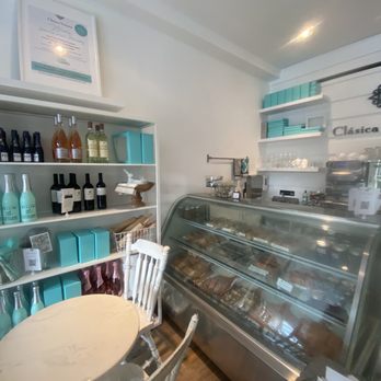 Clasica Victoria - a view of a deli counter - Breakfast & Brunch Near Me - Key Biscayne, Florida Clasica Victoria - a view of a deli counter - Breakfast & Brunch Near Me - Key Biscayne, Florida