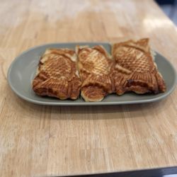 Snowy Village - Bacon & cheese, custard, and pepperoni