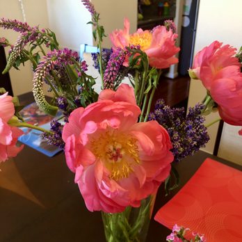 Metro Flower Market - Florists Near Me - Chantilly, Virginia Metro Flower Market - Florists Near Me - Chantilly, Virginia