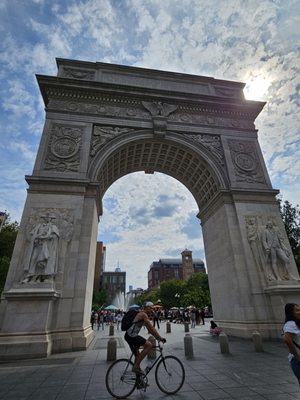 Washington Square Arch by null