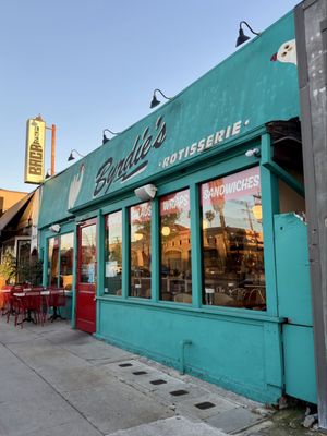 Byrdie's Rotisserie by Bacari by null