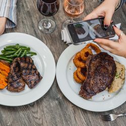 JJ Coopers - Steak Dinner