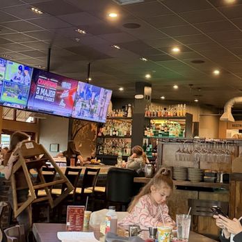 Courtyard Social - New American Near Me - Castle Rock, Colorado