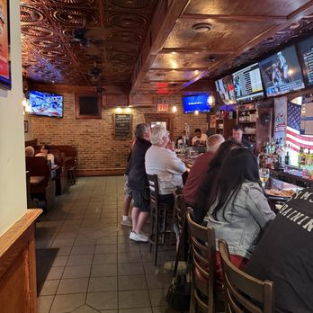 Fillmore's Tavern - Pubs Near Me - Flushing, New York
