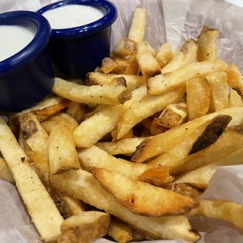 Islands Restaurant - Burgers Near Me - San Diego, California