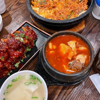 DuBu - Ojingeo dolpan bibimbap, raw marinated crab (gejang), soondubu - Korean Near Me - Elkins Park, Pennsylvania DuBu - Ojingeo dolpan bibimbap, raw marinated crab (gejang), soondubu - Korean Near Me - Elkins Park, Pennsylvania