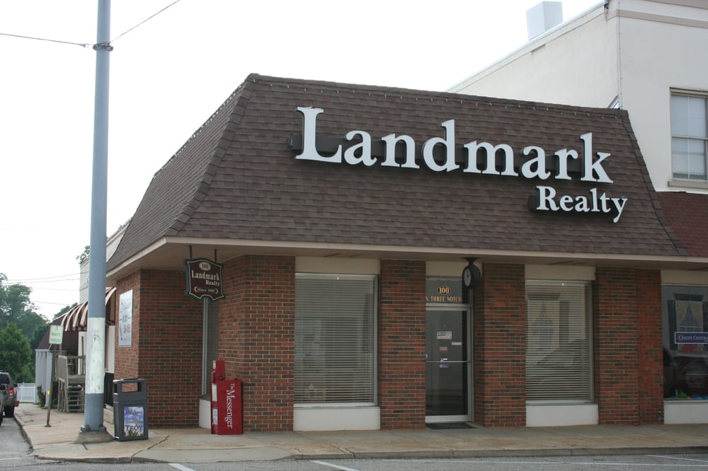 LANDMARK REALTY Updated October 2024 100 N 3 Notch St, Troy
