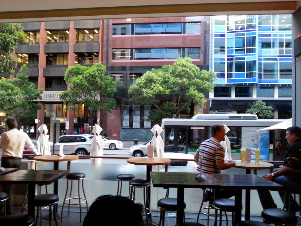 THE TERRACE LOUNGE Updated April 2024 185 St Tce, Perth